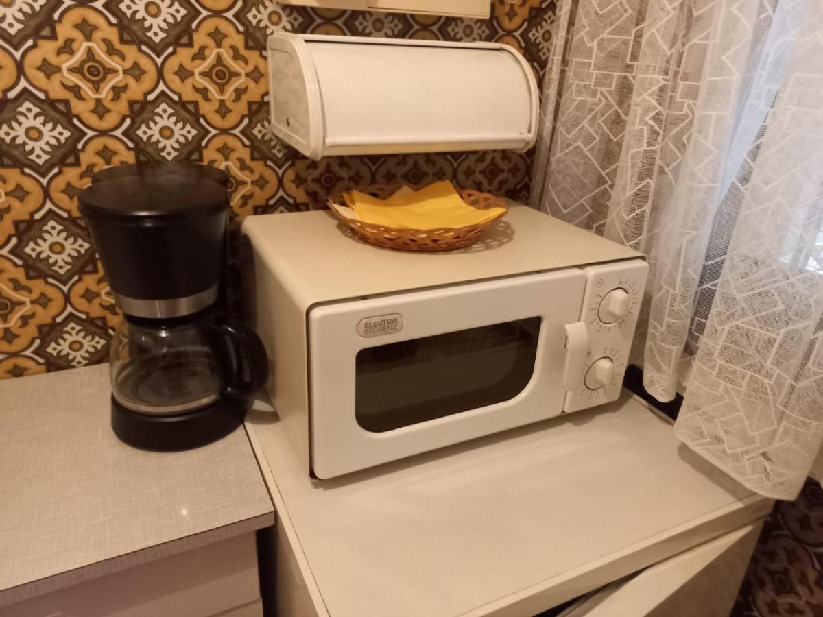 Ferienwohnung ,,Wohnen Wie Zu Grossmutter'S Zeiten'' Vienna Luaran gambar
