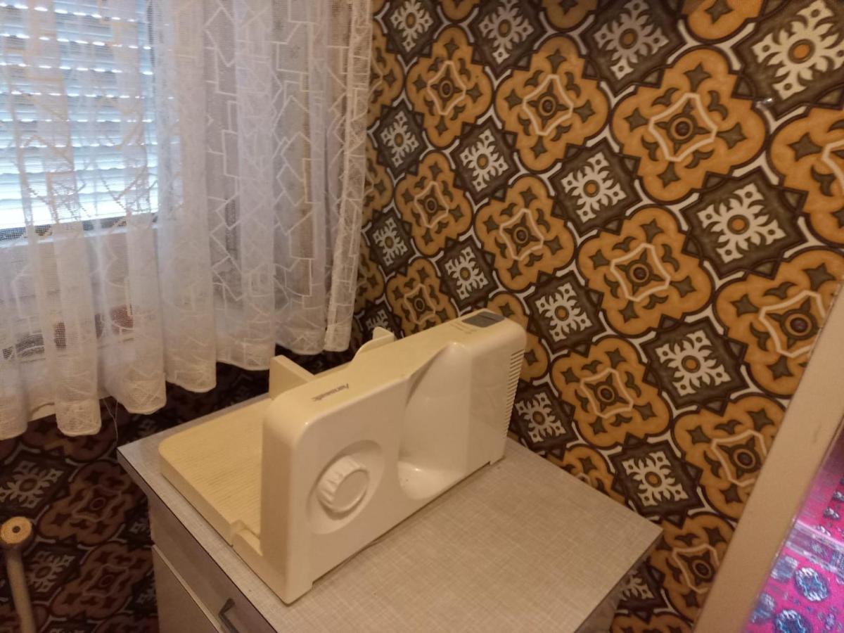 Ferienwohnung ,,Wohnen Wie Zu Grossmutter'S Zeiten'' Vienna Luaran gambar