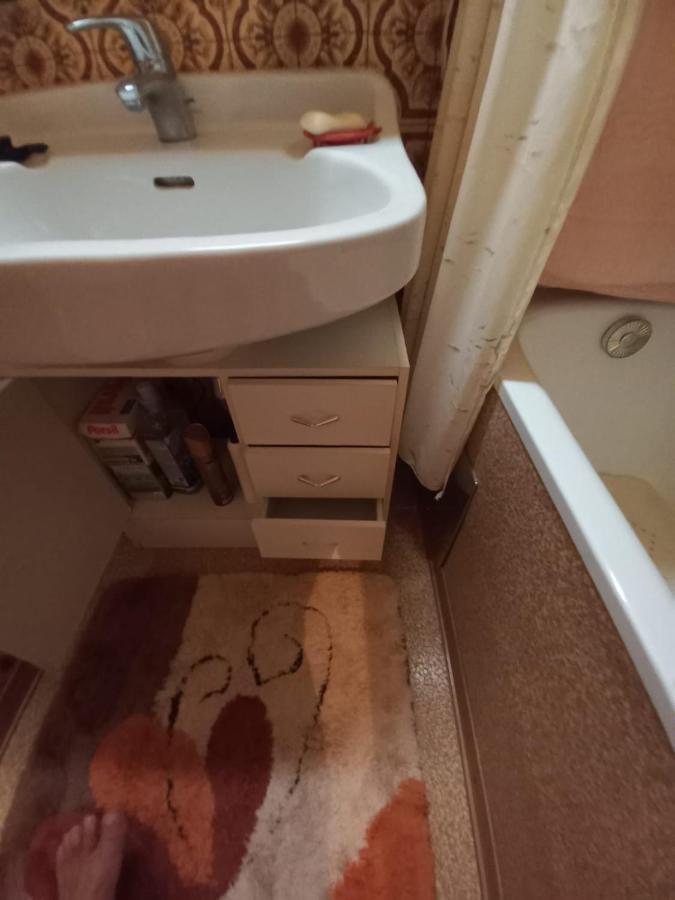 Ferienwohnung ,,Wohnen Wie Zu Grossmutter'S Zeiten'' Vienna Luaran gambar