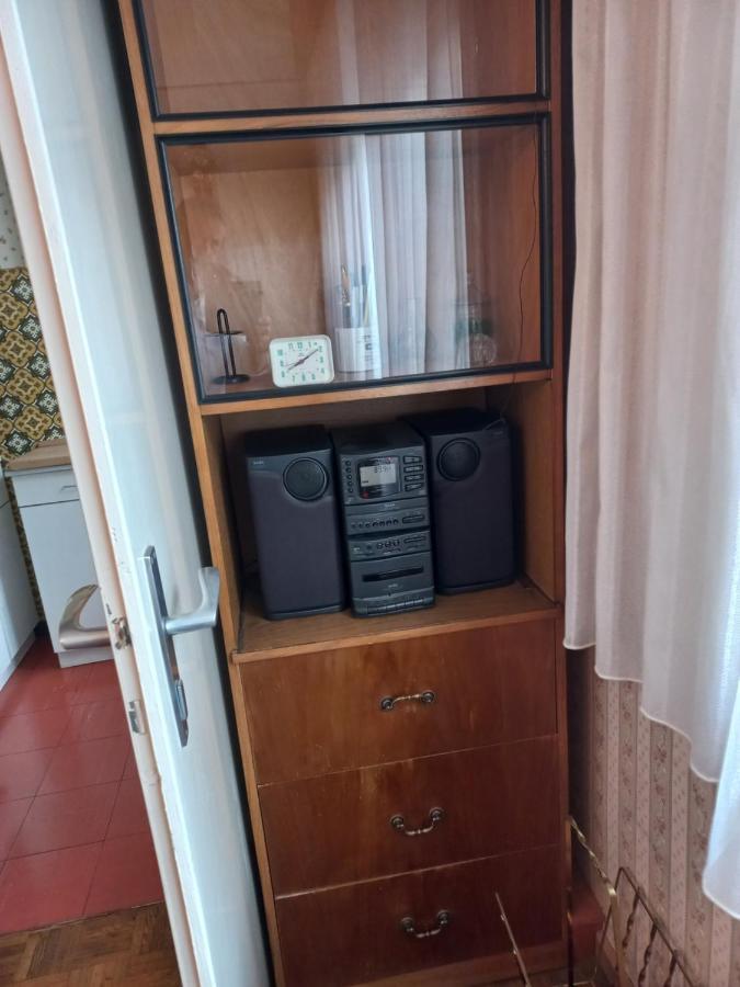 Ferienwohnung ,,Wohnen Wie Zu Grossmutter'S Zeiten'' Vienna Luaran gambar